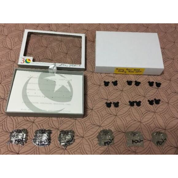 Disney Pins Pixar Party LE Finding Dory Scavenger Hunt Complete Boxed Set Signed - Picture 5 of 8